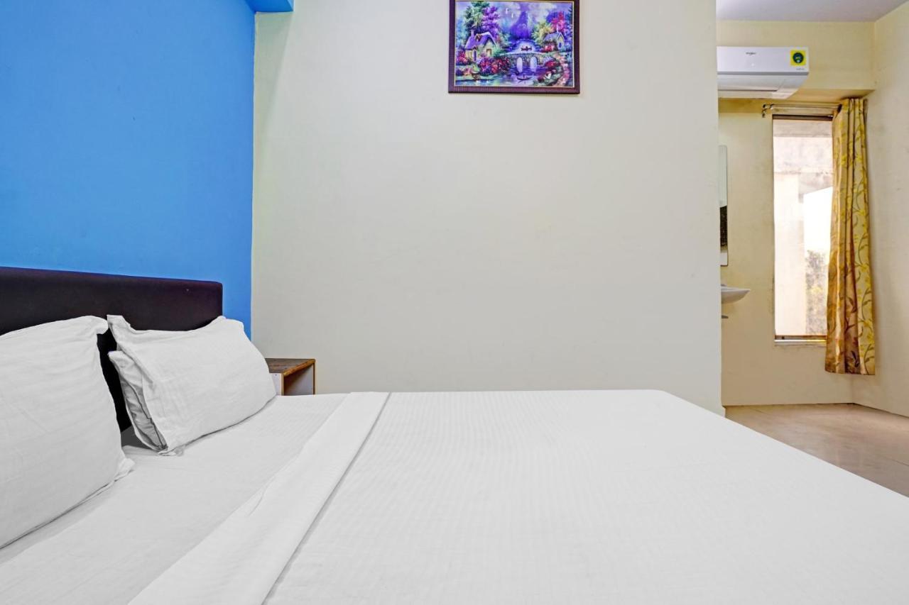 Hotel O Nova Rooms Szúrat Kültér fotó