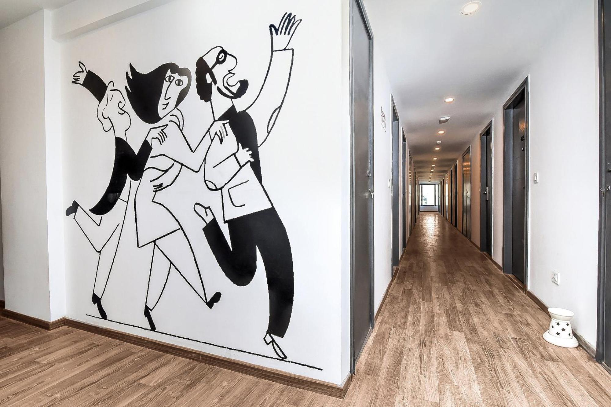 Hotel O Nova Rooms Szúrat Kültér fotó